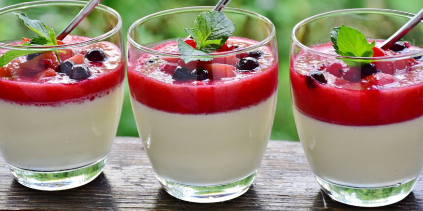 Especial San Valentín: Panna Cotta con mermelada de frambuesa