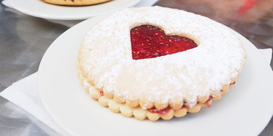 Especial San Valentín: galletas de corazón con mermelada