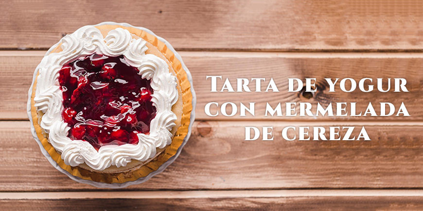 Receta: Tarta de yogur con mermelada de cereza (sin horno)